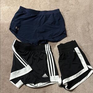 Under Armour Blue and Black Athletic Shorts Lightweight Elastic Waist